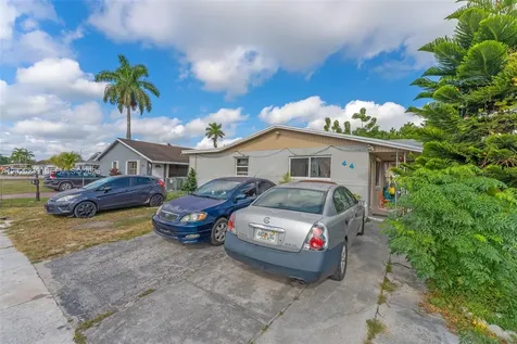 445 NW 8th Street Homestead FL 33030