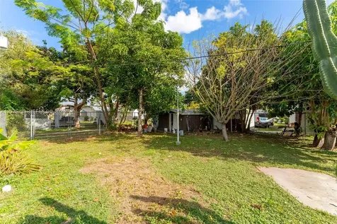445 NW 8th Street Homestead FL 33030