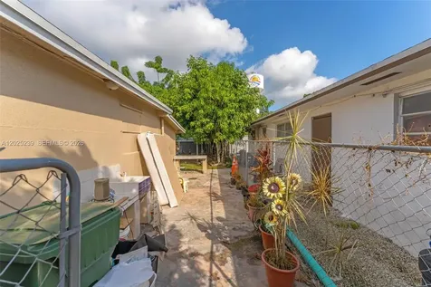 445 NW 8th Street Homestead FL 33030