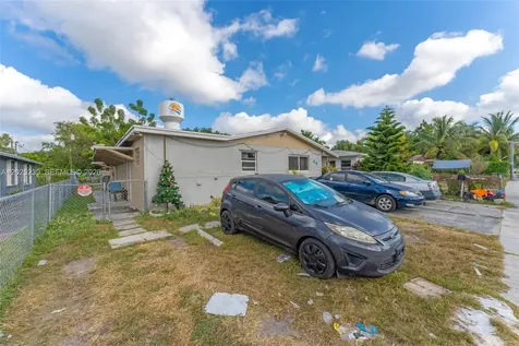 445 NW 8th Street Homestead FL 33030