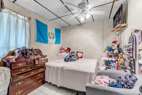 445 NW 8th Street Homestead FL 33030