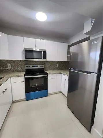 7785 W 30th Court Hialeah FL 33018