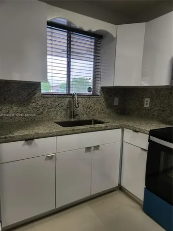 7785 W 30th Court Hialeah FL 33018