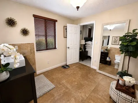 11425 SW 43rd Terrace Miami FL 33165