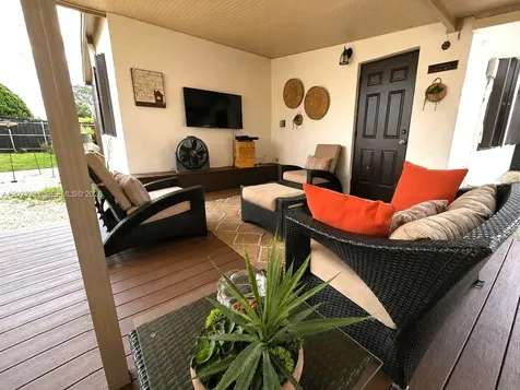 11425 SW 43rd Terrace Miami FL 33165