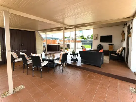 11425 SW 43rd Terrace Miami FL 33165