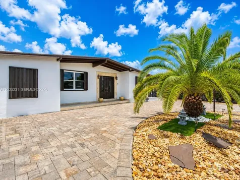 11425 SW 43rd Terrace Miami FL 33165