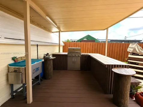 11425 SW 43rd Terrace Miami FL 33165