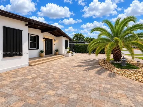 11425 SW 43rd Terrace Miami FL 33165