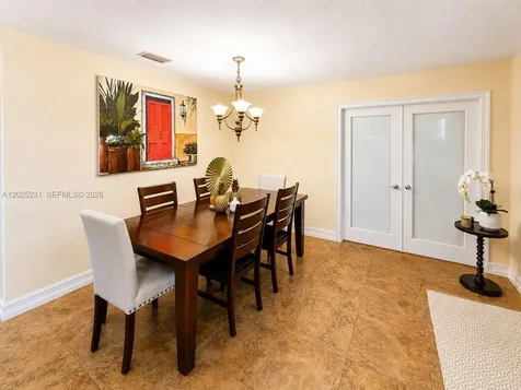 11425 SW 43rd Terrace Miami FL 33165