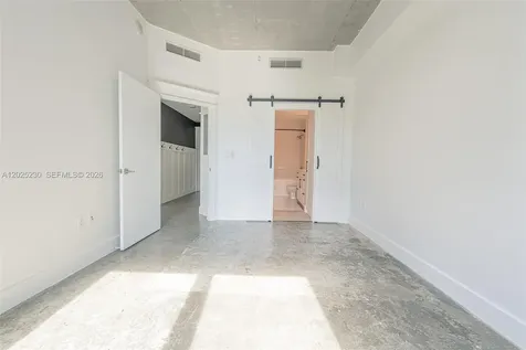 133 NE 2nd Avenue Miami FL 33132