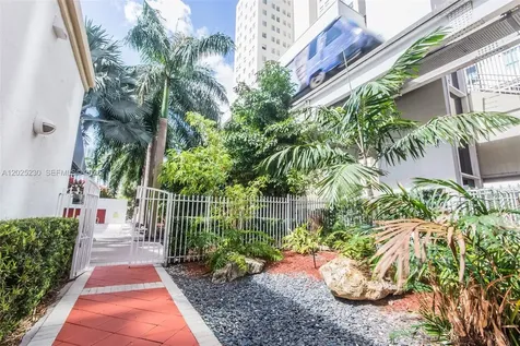 133 NE 2nd Avenue Miami FL 33132