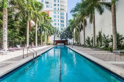 133 NE 2nd Avenue Miami FL 33132