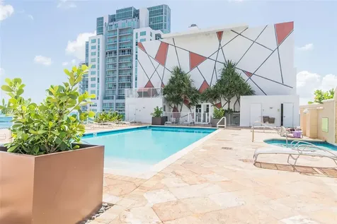 133 NE 2nd Avenue Miami FL 33132