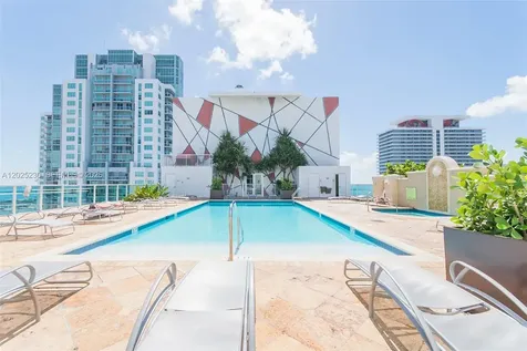 133 NE 2nd Avenue Miami FL 33132