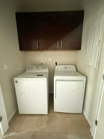 2163 S Appleton Circle S Oakland Park FL 33309