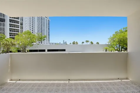 5 Island Avenue Miami Beach FL 33139