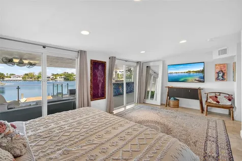2091 NE 191st Drive North Miami Beach FL 33179