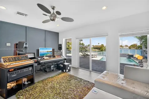 2091 NE 191st Drive North Miami Beach FL 33179