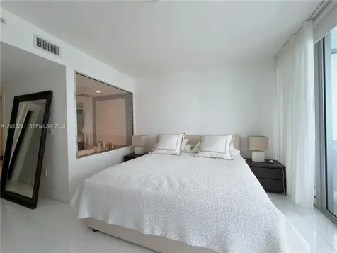 200 Biscayne Boulevard Way Miami FL 33131