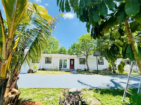 4521 NW 179th Street Miami Gardens FL 33055