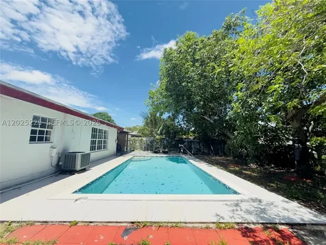 4521 NW 179th Street Miami Gardens FL 33055