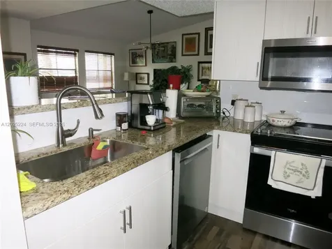 15060 SW 103rd Terrace Miami FL 33196