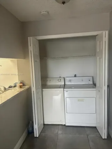 4521 W Mcnab Road Pompano Beach FL 33069