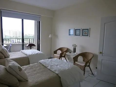 201 Crandon Boulevard Key Biscayne FL 33149