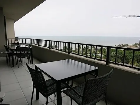201 Crandon Boulevard Key Biscayne FL 33149
