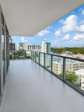 3737 Collins Avenue Miami Beach FL 33140