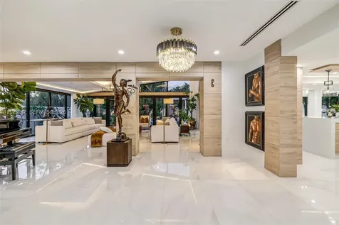 8761 SW 56th Street Miami FL 33165