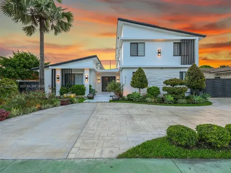 8761 SW 56th Street Miami FL 33165