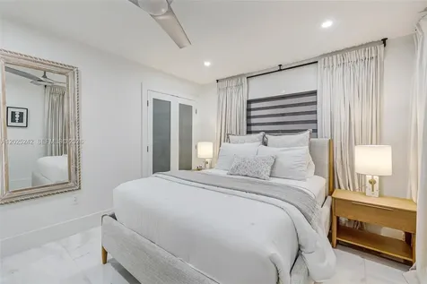 8761 SW 56th Street Miami FL 33165