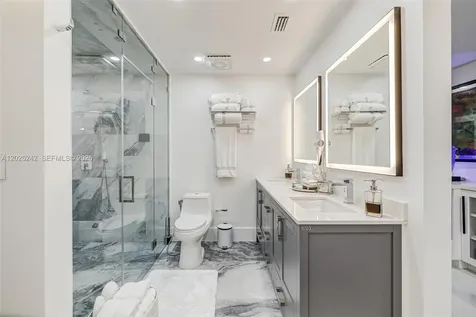 8761 SW 56th Street Miami FL 33165