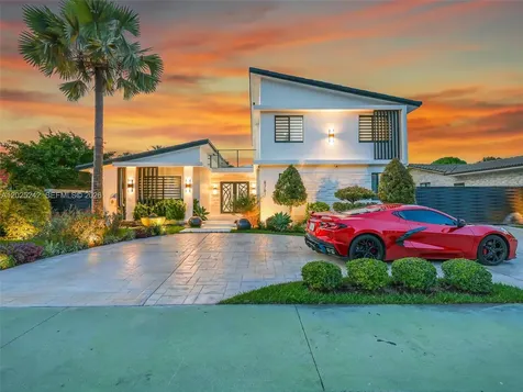 8761 SW 56th Street Miami FL 33165