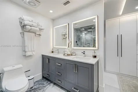 8761 SW 56th Street Miami FL 33165