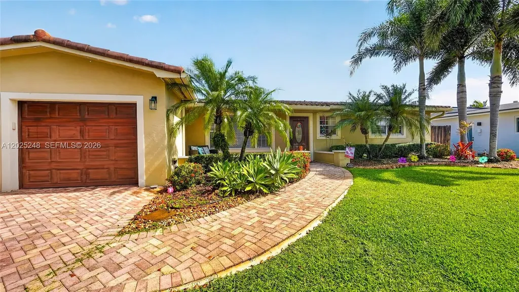 10651 NW 19th Place Pembroke Pines FL 33026