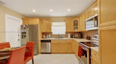 10651 NW 19th Place Pembroke Pines FL 33026