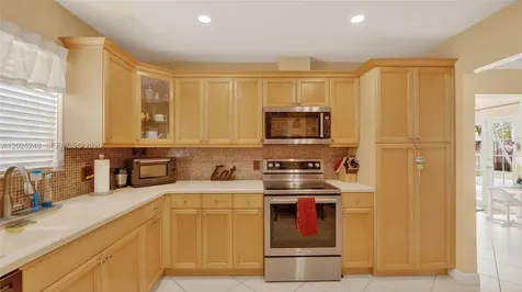 10651 NW 19th Place Pembroke Pines FL 33026