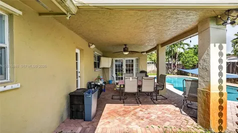10651 NW 19th Place Pembroke Pines FL 33026