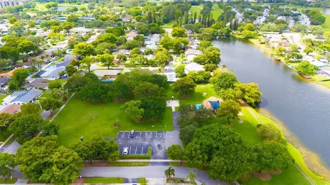 10651 NW 19th Place Pembroke Pines FL 33026
