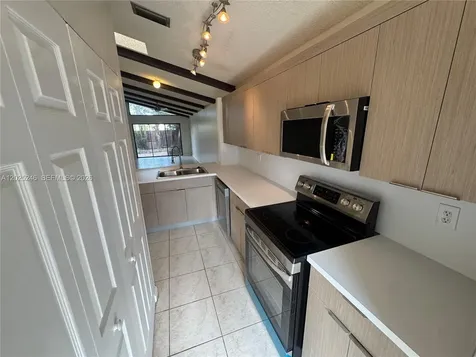 1752 NW 72nd Avenue Plantation FL 33313