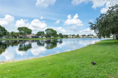 4123 Sapphire Bend Weston FL 33331