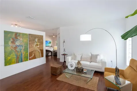 4123 Sapphire Bend Weston FL 33331
