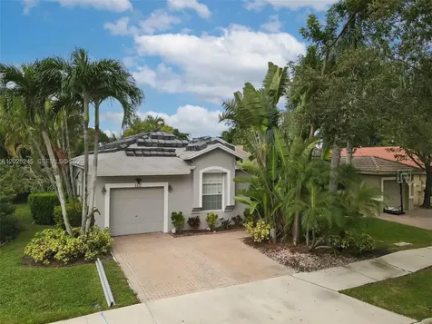 4123 Sapphire Bend Weston FL 33331