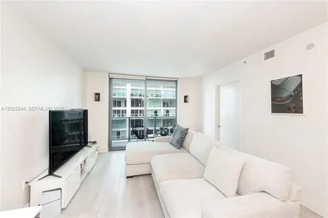 31 SE 6th Street Miami FL 33131