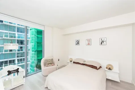 31 SE 6th Street Miami FL 33131