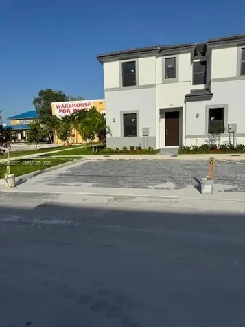 58 NW 10th Terrace Florida City FL 33034