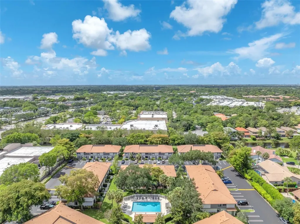 9764 NW 14th Street Coral Springs FL 33071